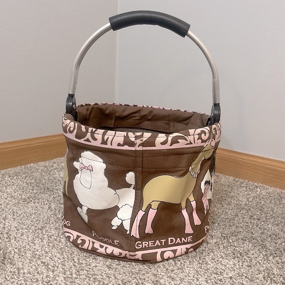 Dog Basket - Picture 2 of 5